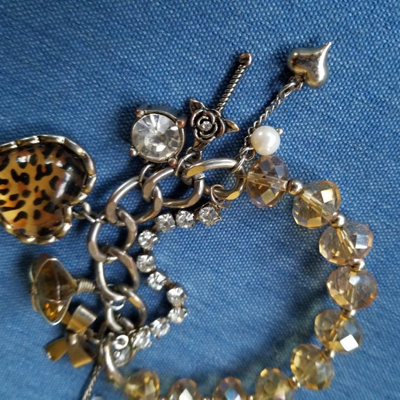 💛Betsey Johnson Cat Cheetah Print Heart Charm Bracelet - EPC💛 - Picture 4 of 8